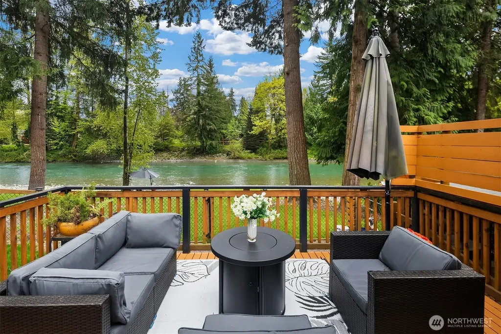 17206 116th Place NE Arlington WA 98223