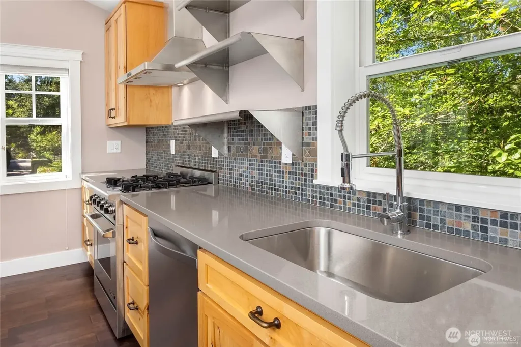 17730 164th Avenue NE Woodinville WA 98072