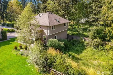 17730 164th Avenue NE Woodinville WA 98072