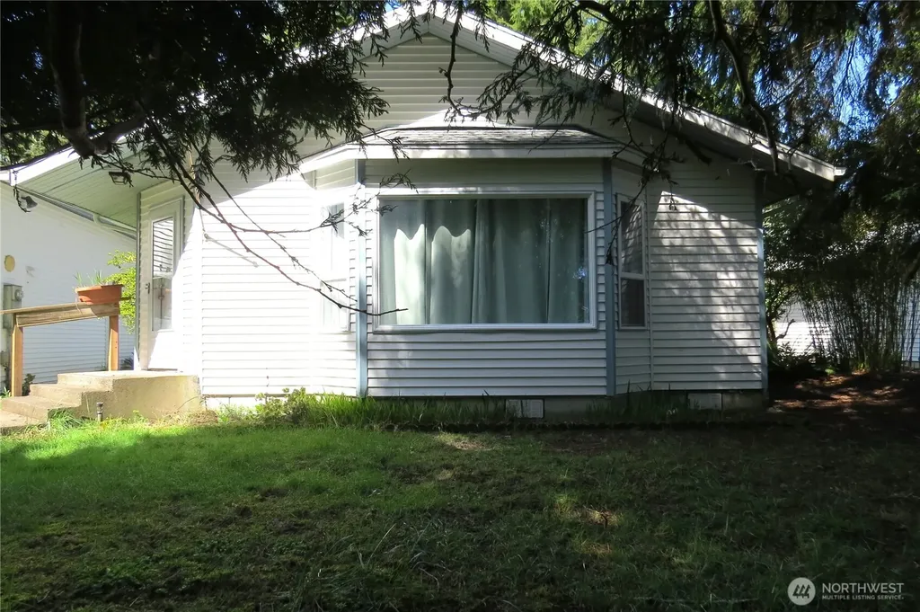 267 Duck Lake Drive NE Ocean Shores WA 98569