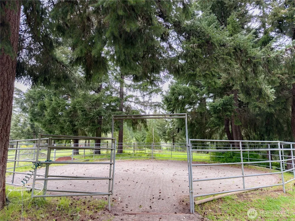 5010 Offut Lake Road SE Tenino WA 98589