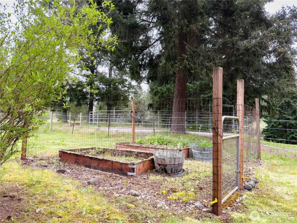 5010 Offut Lake Road SE Tenino WA 98589