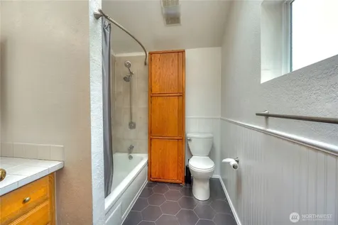 8325 Spurgeon Creek Road SE Olympia WA 98513