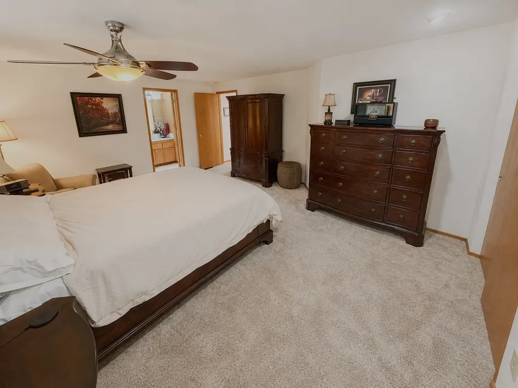 1610 28th Place SE Puyallup WA 98374