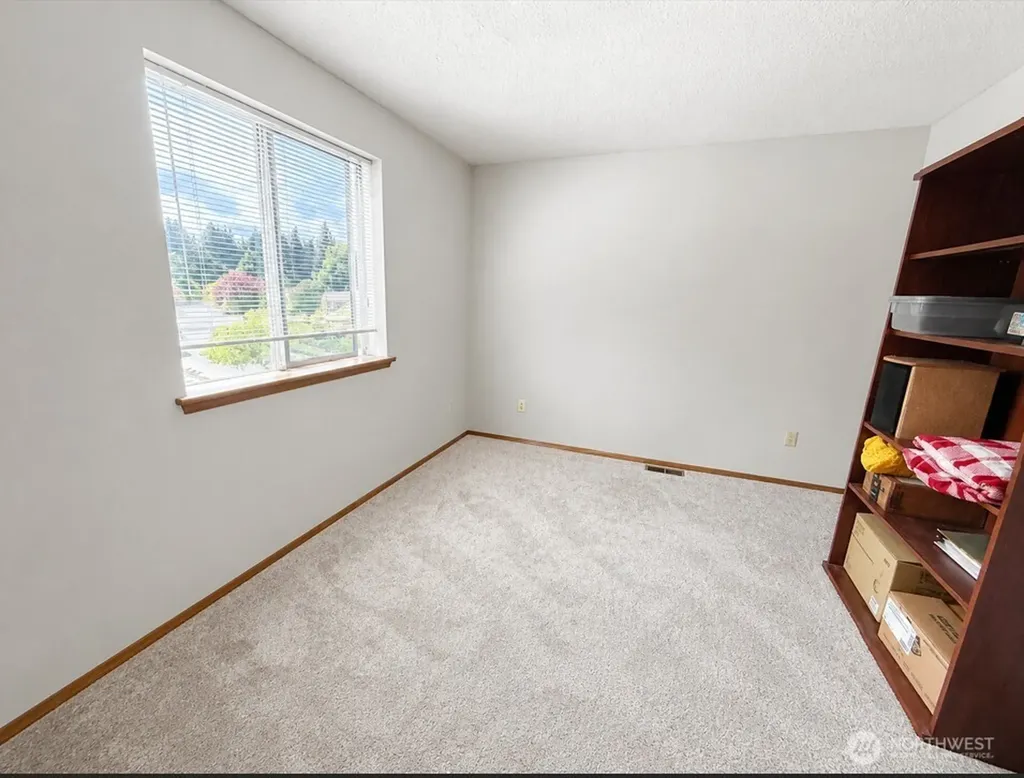 1610 28th Place SE Puyallup WA 98374