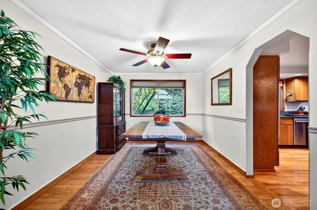 1610 28th Place SE Puyallup WA 98374