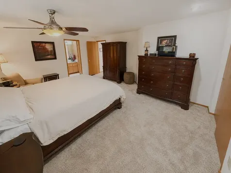 1610 28th Place SE Puyallup WA 98374