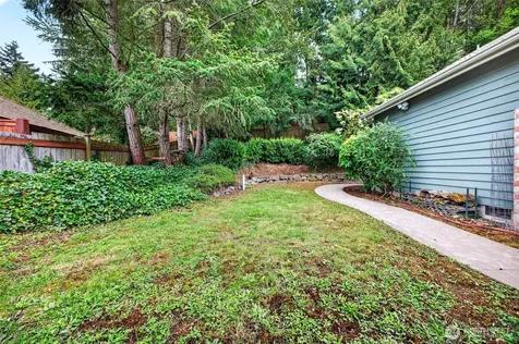 1610 28th Place SE Puyallup WA 98374