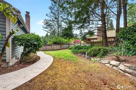 1610 28th Place SE Puyallup WA 98374