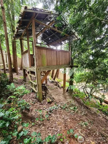 1610 28th Place SE Puyallup WA 98374