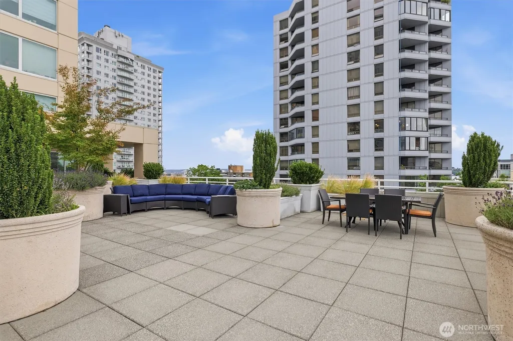 2600 2nd Avenue Seattle WA 98121