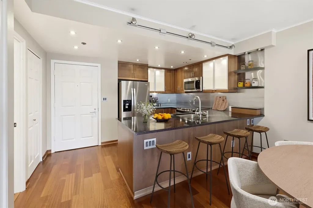 2600 2nd Avenue Seattle WA 98121