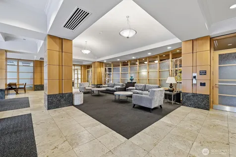 2600 2nd Avenue Seattle WA 98121