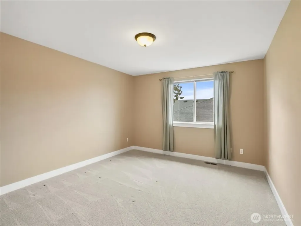 2321 Alder Street Milton WA 98354