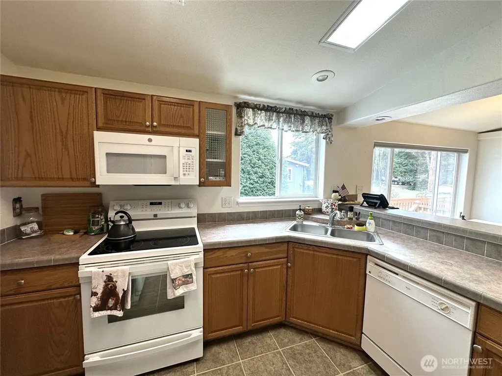 1405 324th Place Ocean Park WA 98640