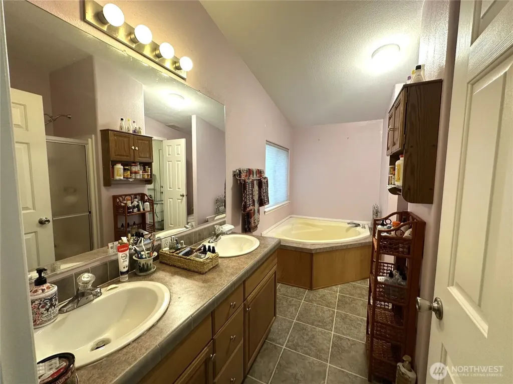 1405 324th Place Ocean Park WA 98640