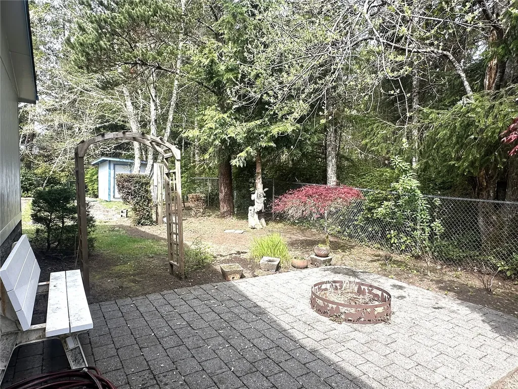 1405 324th Place Ocean Park WA 98640