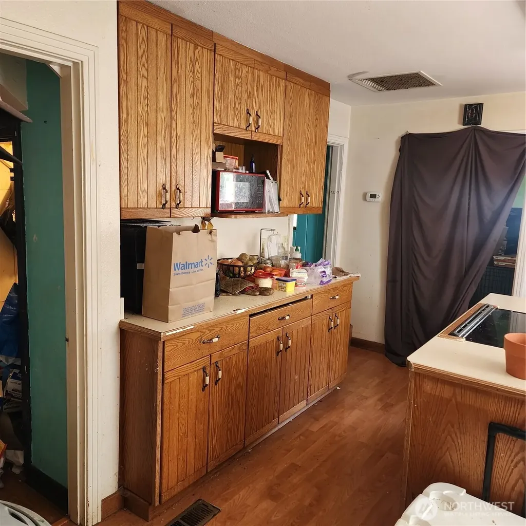 818 8th Avenue Longview WA 98632