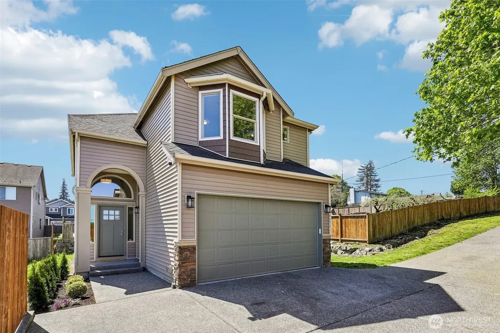 4051 E J Street Tacoma WA 98404