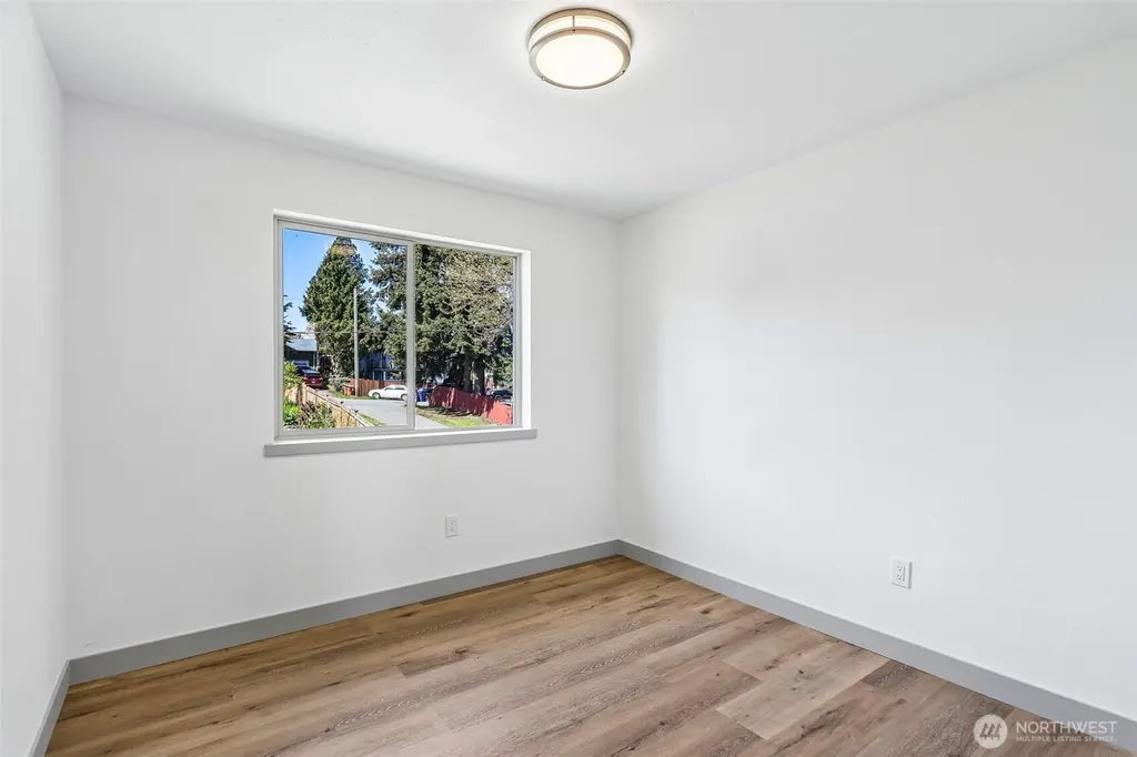 4051 E J Street Tacoma WA 98404