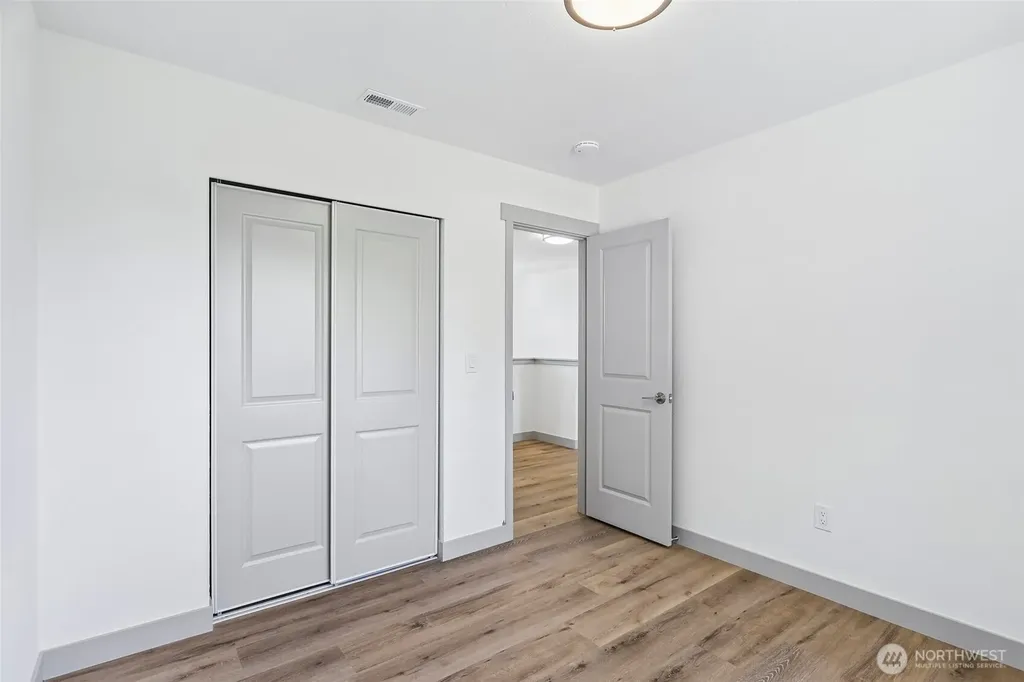 4051 E J Street Tacoma WA 98404