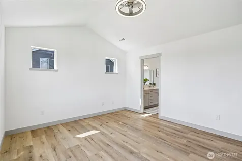 4051 E J Street Tacoma WA 98404