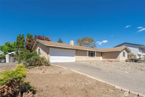 1121 Jean St SE East Wenatchee WA 98802
