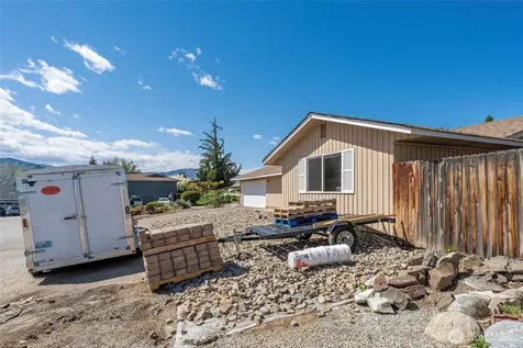 1121 Jean St SE East Wenatchee WA 98802