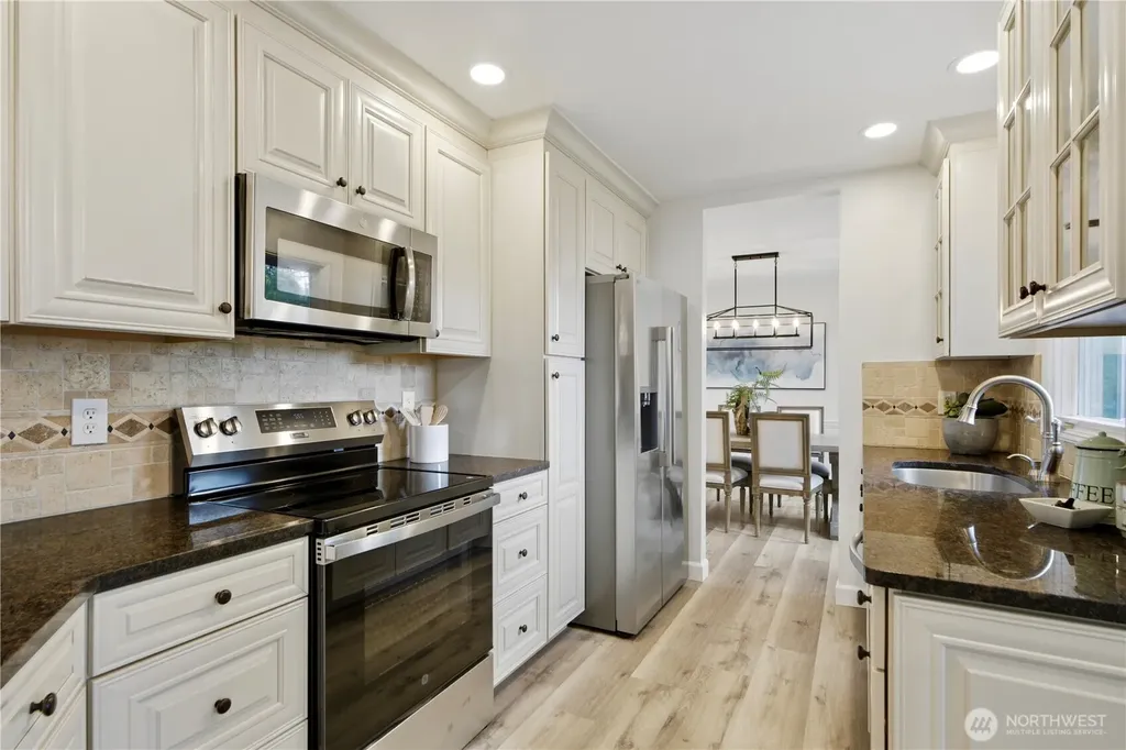 5521 James Avenue SE Auburn WA 98092