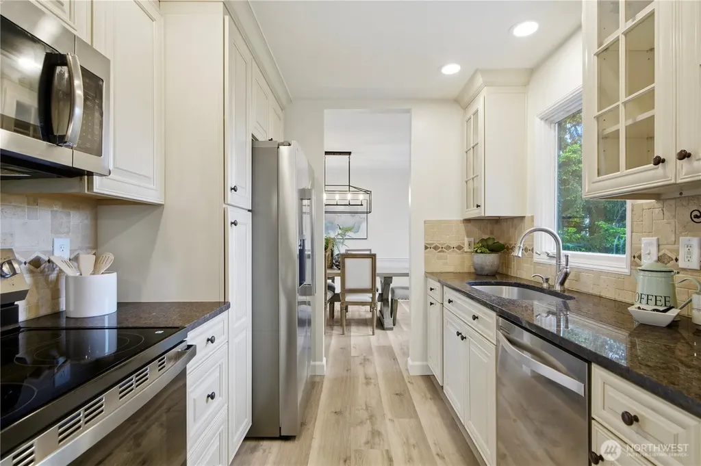 5521 James Avenue SE Auburn WA 98092