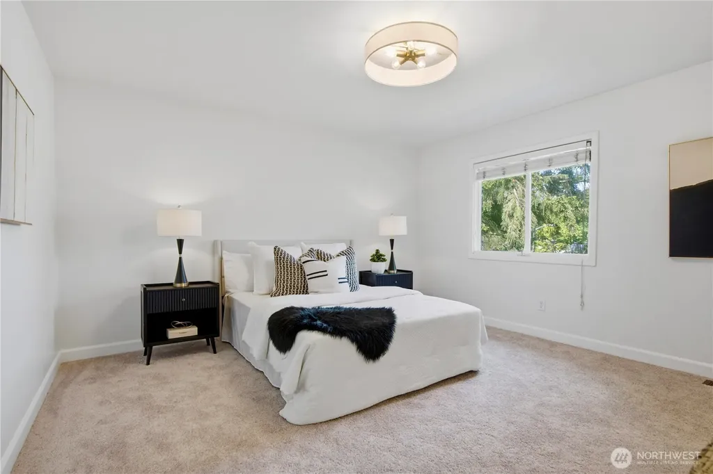 5521 James Avenue SE Auburn WA 98092