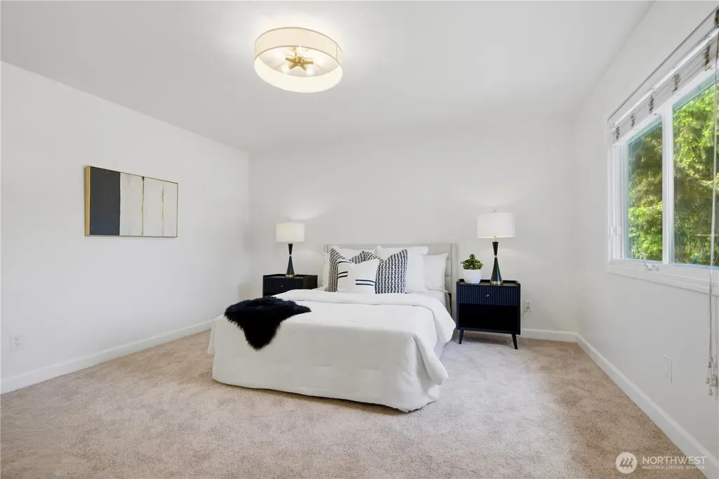 5521 James Avenue SE Auburn WA 98092