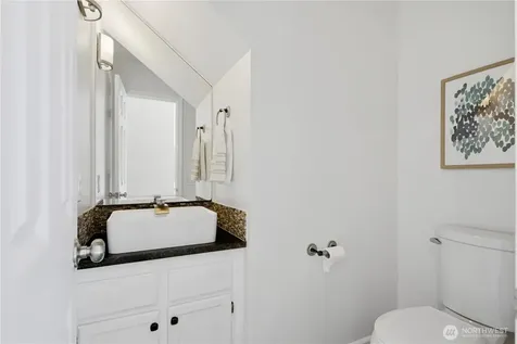 5521 James Avenue SE Auburn WA 98092