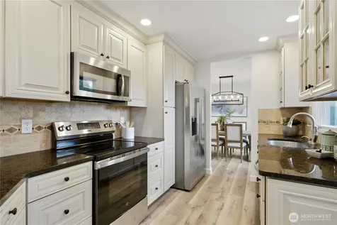 5521 James Avenue SE Auburn WA 98092