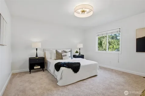 5521 James Avenue SE Auburn WA 98092