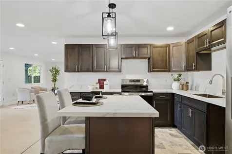 5521 James Avenue SE Auburn WA 98092