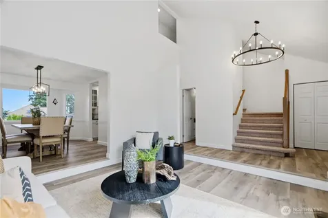 5521 James Avenue SE Auburn WA 98092