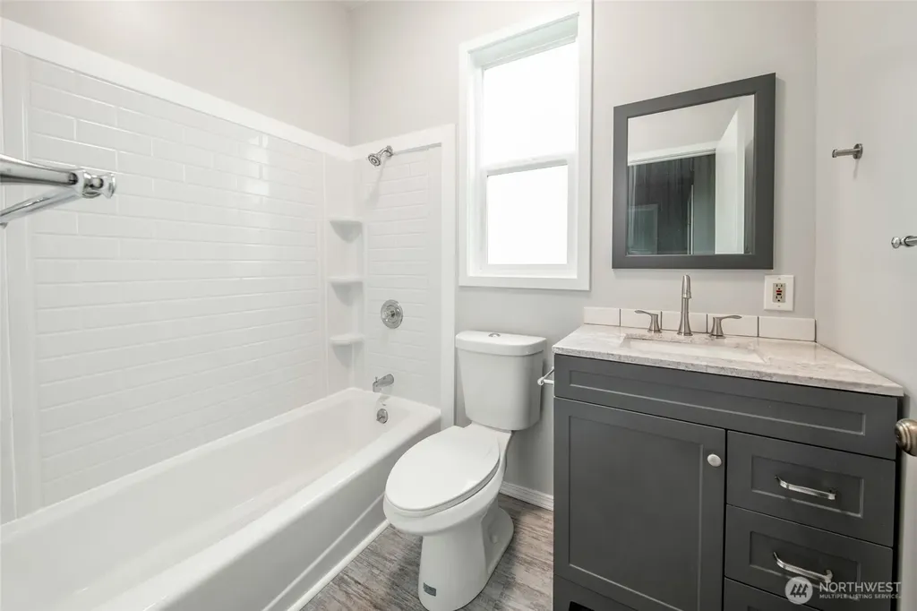 6753 14th Avenue NW Seattle WA 98117