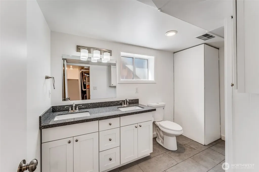 6753 14th Avenue NW Seattle WA 98117