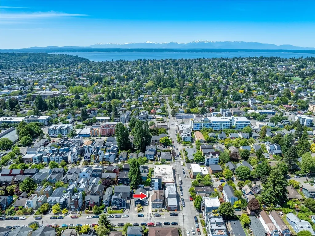 6753 14th Avenue NW Seattle WA 98117