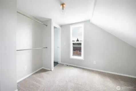 6753 14th Avenue NW Seattle WA 98117