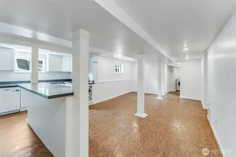 6753 14th Avenue NW Seattle WA 98117