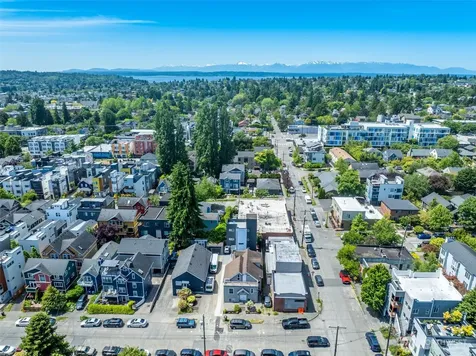 6753 14th Avenue NW Seattle WA 98117