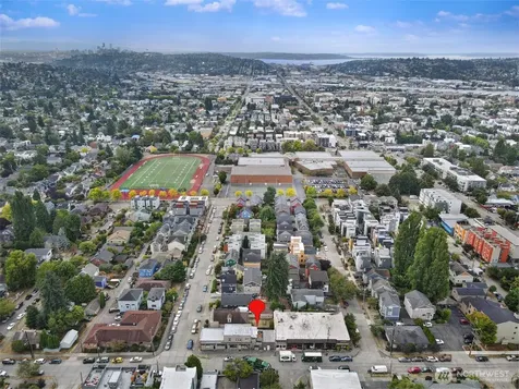6753 14th Avenue NW Seattle WA 98117