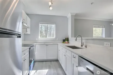 33020 10th Avenue SW Federal Way WA 98023
