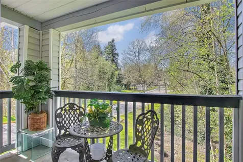 33020 10th Avenue SW Federal Way WA 98023