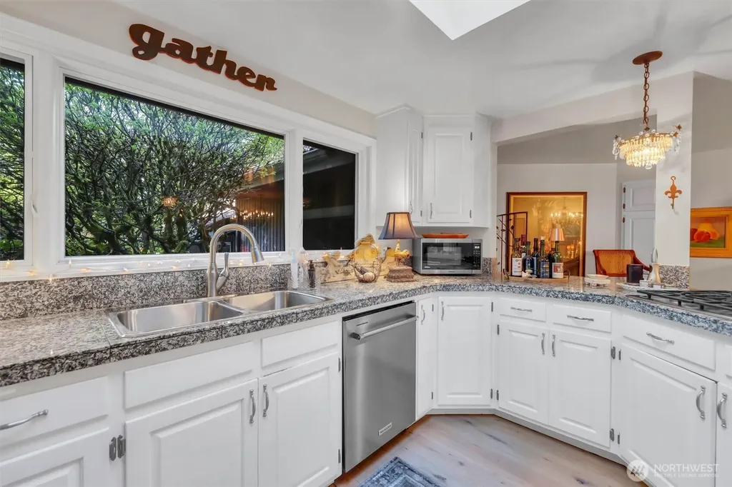 13320 211th Place NE Woodinville WA 98077
