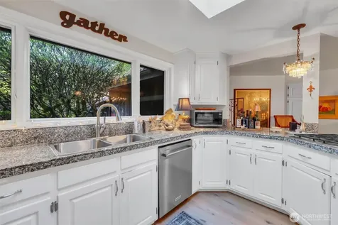 13320 211th Place NE Woodinville WA 98077