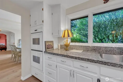 13320 211th Place NE Woodinville WA 98077
