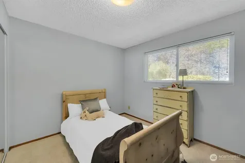 13320 211th Place NE Woodinville WA 98077
